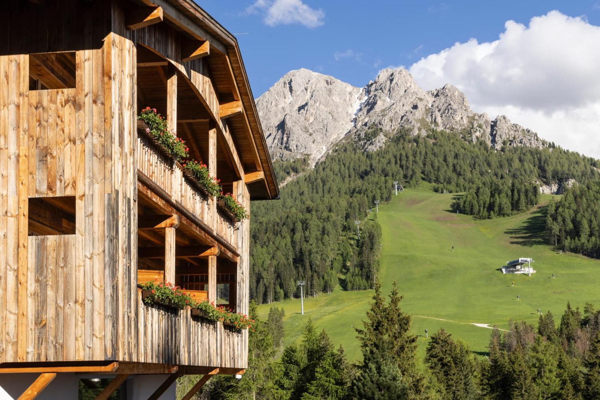 Alpine Hotel Gran Foda' San Vigilio Di Marebbe Luaran gambar